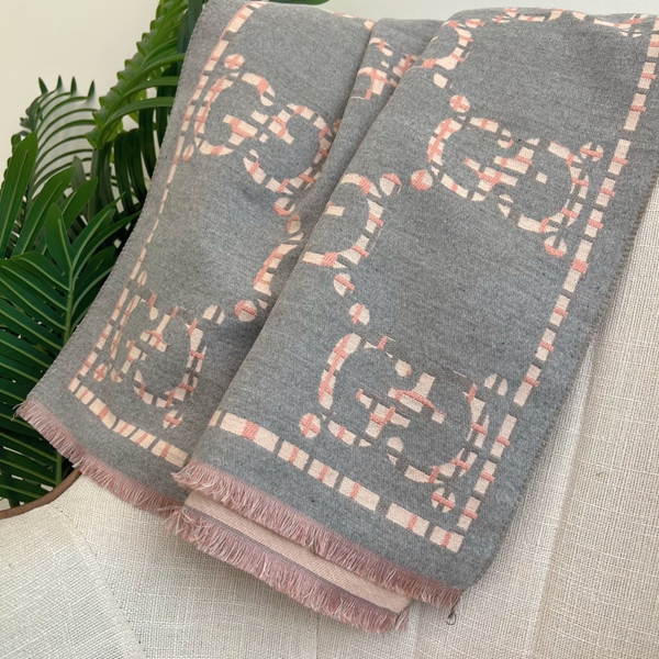 ブランドマフラー着用イメージ